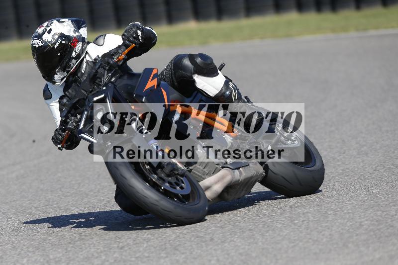 Archiv-2025/49 26.08.2025 Cornu Master School ADR/blau-bleu/62